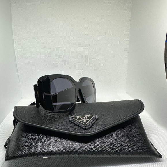 Prada Black Sunglasses with Elegant Clutch - Picture 1 of 3